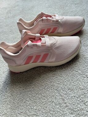 adidas Women’s Edge Lux 5 Running Shoes
